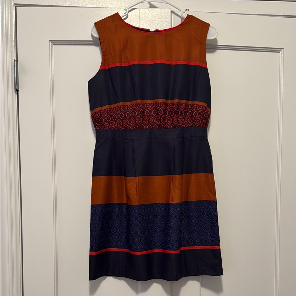 Stylish Sleeveless Dress with Orange and Navy Stripes